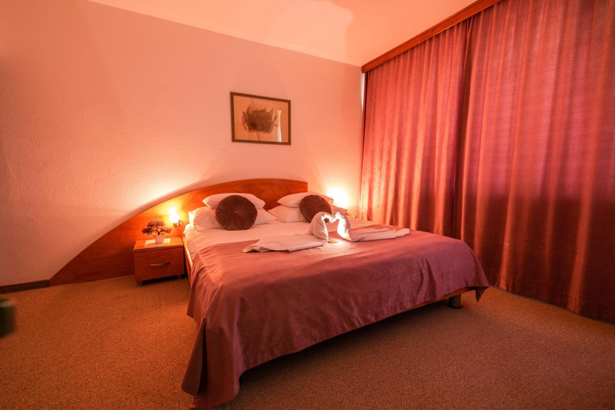 Park Hotel Bihać エクステリア 写真