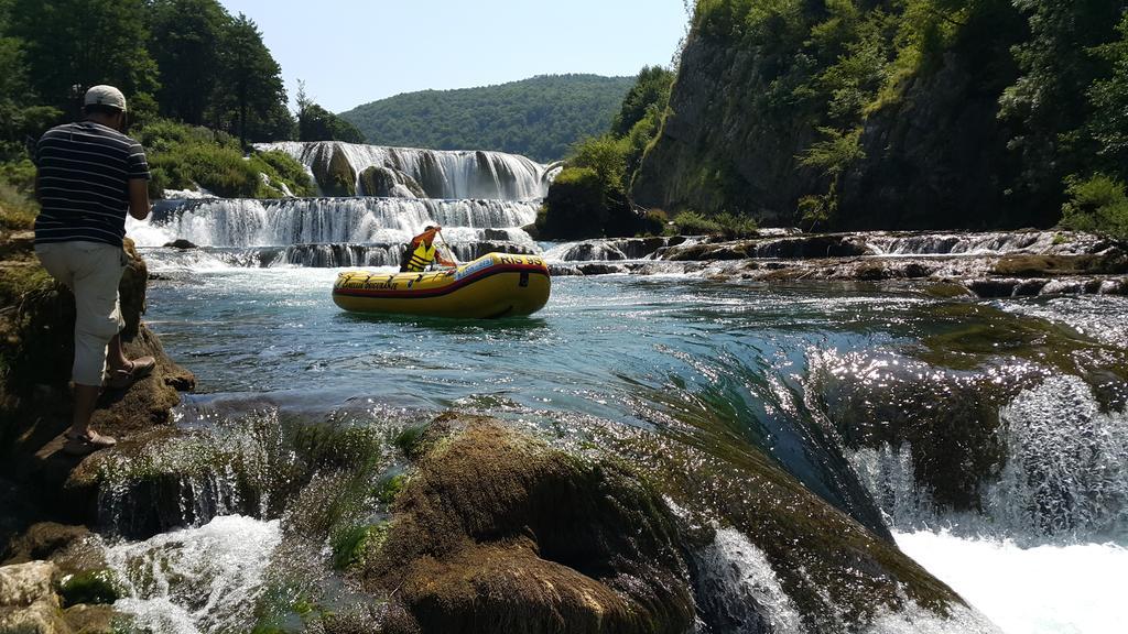 Park Hotel Bihać エクステリア 写真