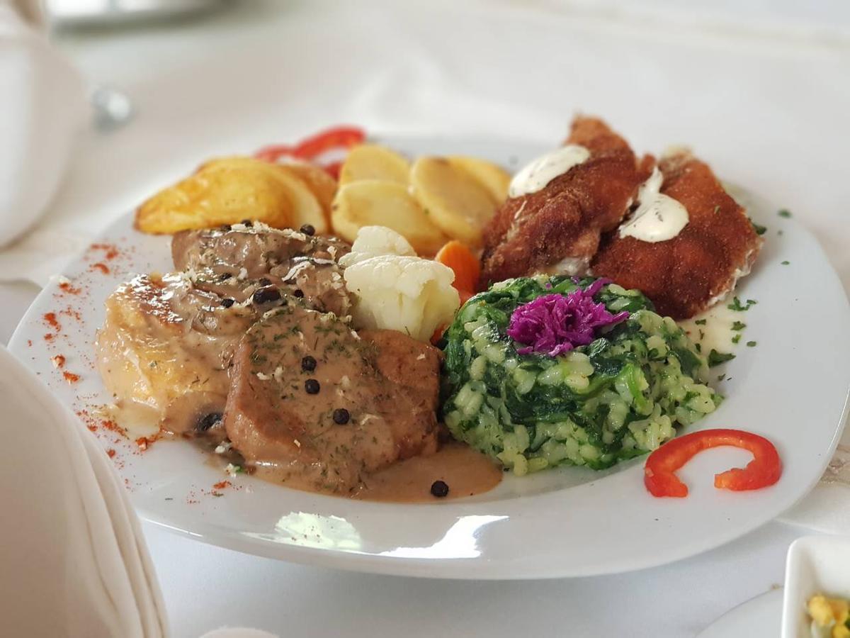 Park Hotel Bihać エクステリア 写真